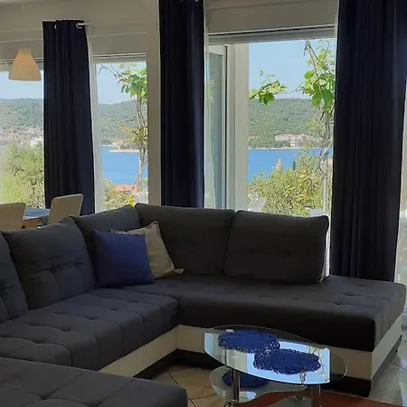 - Luxury With Swimming Pool Villa